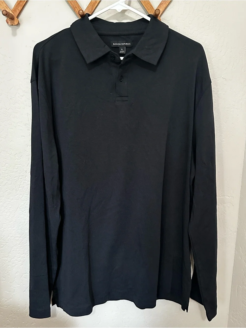 Banana Republic Men’s Black Long-Sleeve Polo